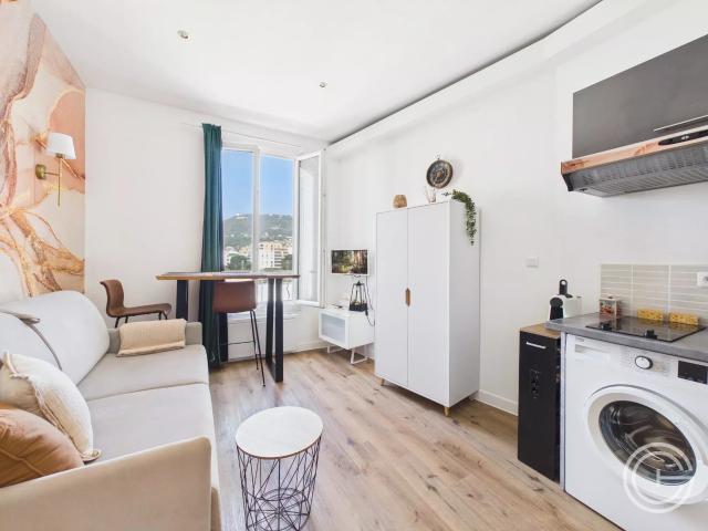 Appartement 1 pièce 15 m²