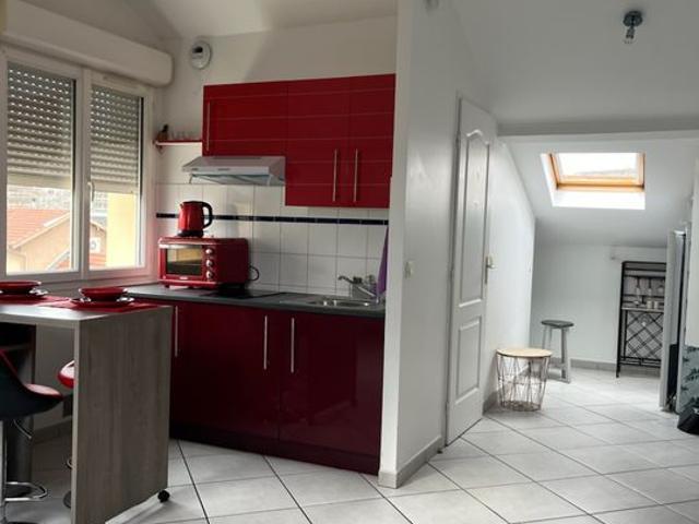 Appartement 1 pièce, 43 m² à louer à Lyon 8 69008