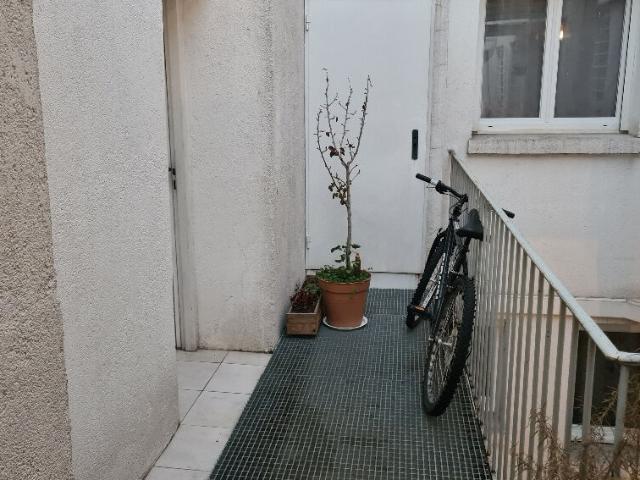 Appartement 1 pièce, 43 m² à louer à Saint André de Sangonis 34725