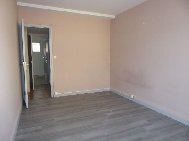 Appartement 1 pièce, 55 m² à louer à Salon de Provence 13300
