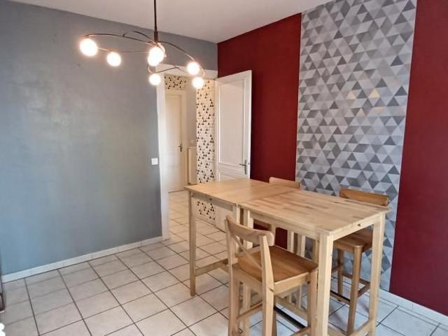 Appartement 1 pièce, 50 m² à louer à Saint Étienne 42000