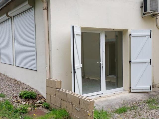 Appartement 1 pièce, 63 m² à louer à Réalmont 81120