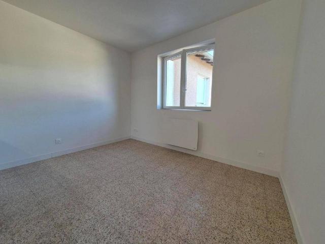 Appartement 1 pièce 71000 Varennes lès Mâcon