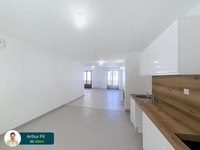 Appartement 1 pièce 83 m²