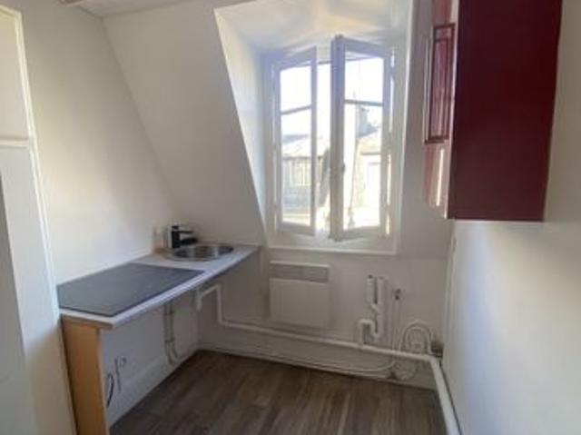 Appartement 1 pièce 9 m²
