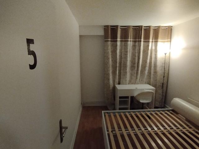 Appartement 1 pièce, 9 m² à louer à Évry Courcouronnes 91000