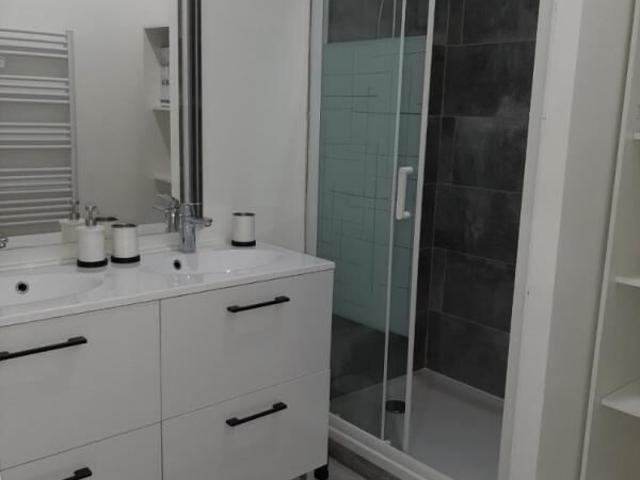 Appartement 1 pièce, 9 m² à louer à Lyon 7 69007