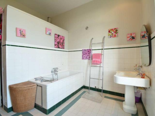 Appartement 1 pièce, 9 m² à louer à Vallauris 06220
