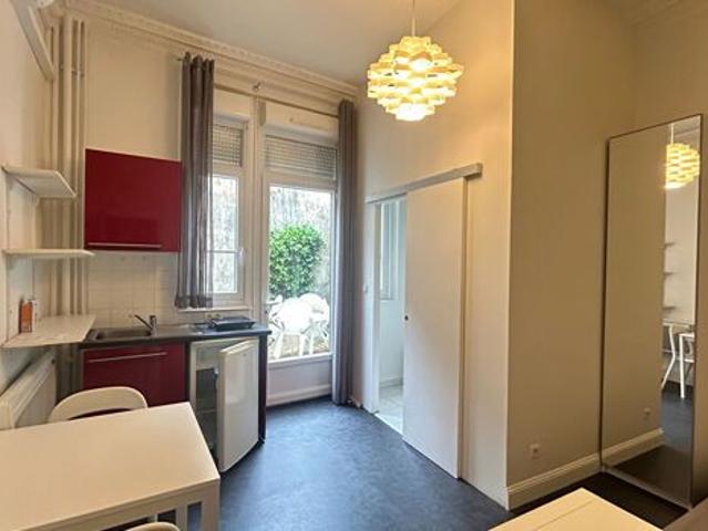 Appartement 1 pièces 14m2 REIMS 460 euros