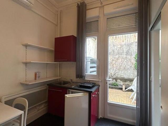 Appartement 1 pièces 14m2 REIMS 460 euros