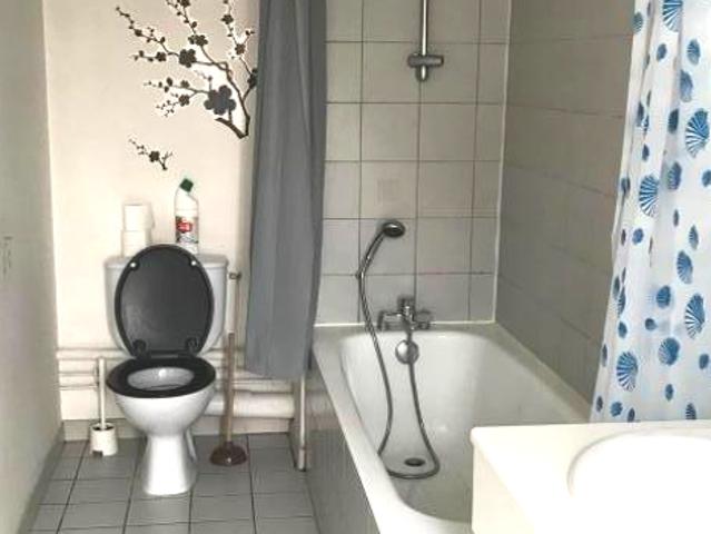 Appartement 1 pièces 21m2 REIMS 400 euros