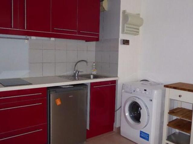 Appartement 1 pièces 29m2 REIMS 494 euros