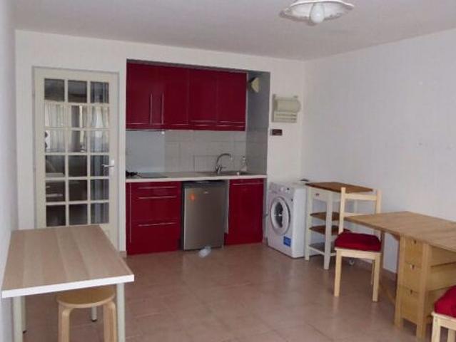 Appartement 1 pièces 29m2 REIMS 494 euros