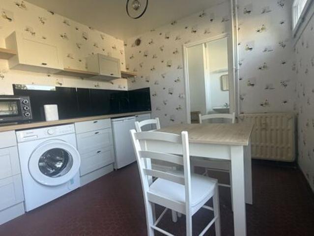 Appartement 1 pièces 33m2 REIMS 624 euros