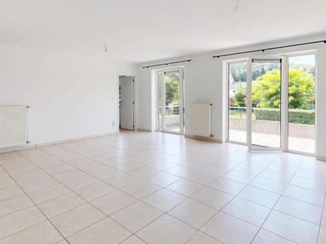 Appartement 1ch avec terrasse et garage à louer!