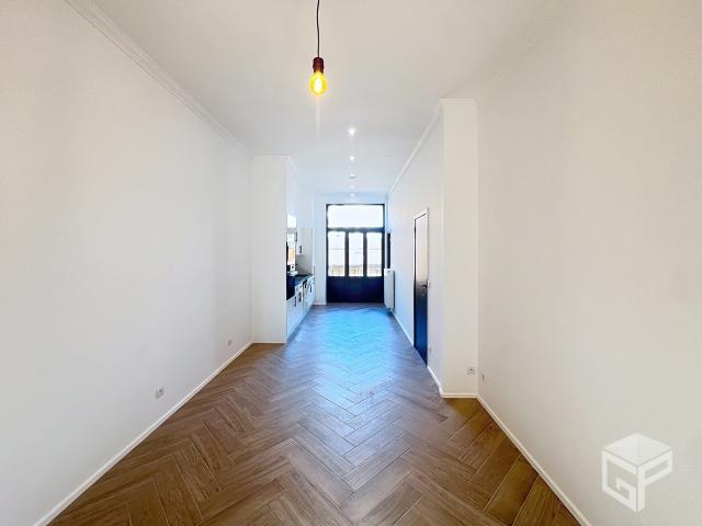 Appartement 1ch + bureau à 1080 Molenbeek Saint Jean • Loyer: 1 200 €