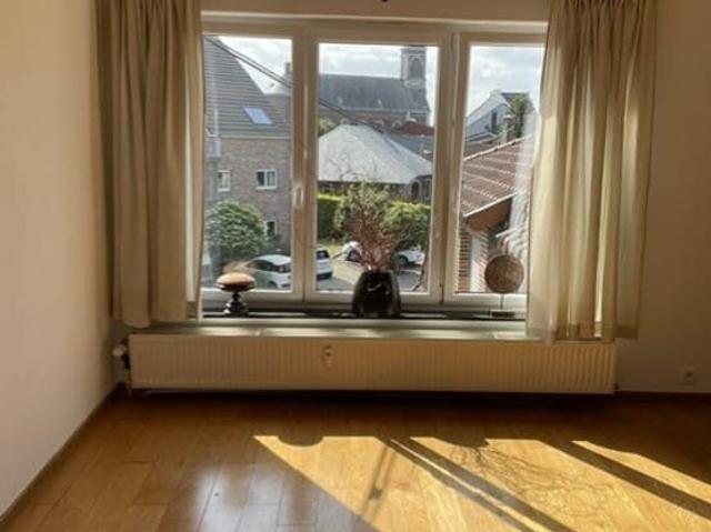 Appartement 1ch, parquet, lumineux, très calme à Montzen