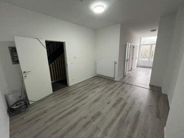 Appartement 1ch. remis à neuf à 6040 Charleroi Jumet • Loyer: 720 €