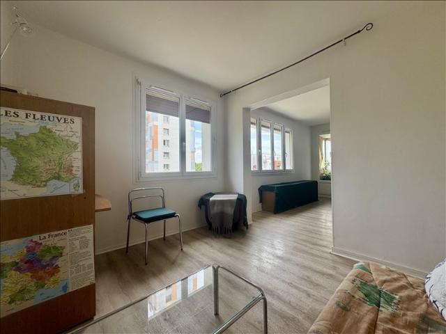 Appartement 1er étage 67,10 m2 4 pièces Non meublé