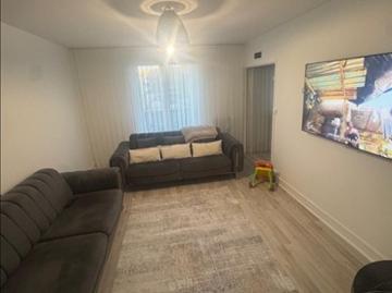 Appartement 1er étage 70 m2 4 pièces Non meublé