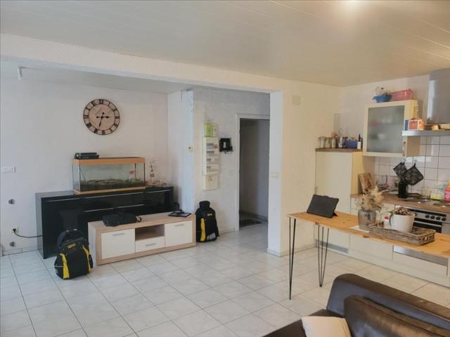 Appartement 1er étage 82 m2 4 pièces Non meublé
