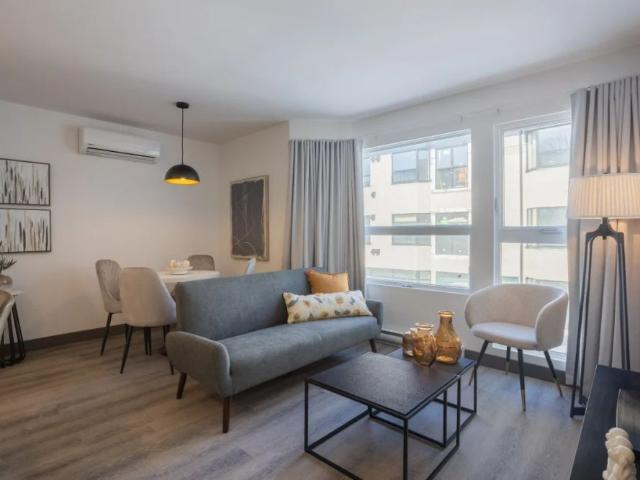 Appartement 209 490 Av. Lake