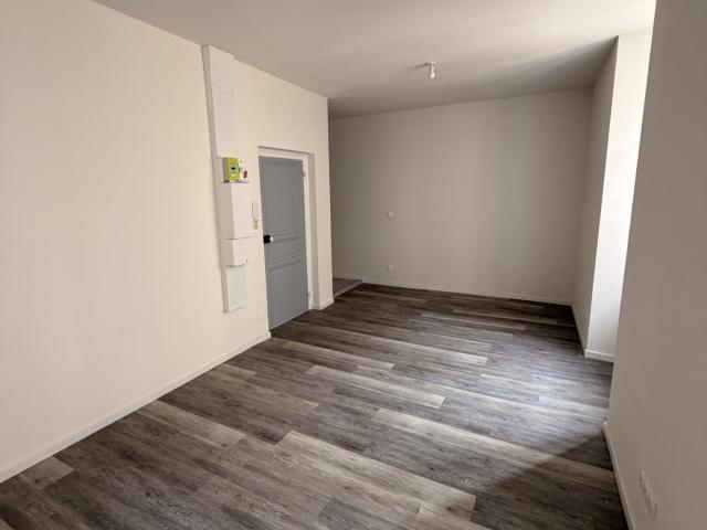 Appartement 27.98 m² 1 pièce Montluçon 03100