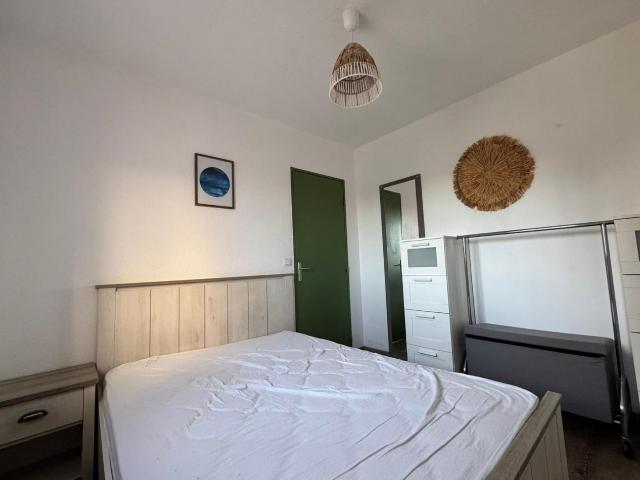 Appartement, 26m² 2 pièces, en location à Serignan590 € par mois