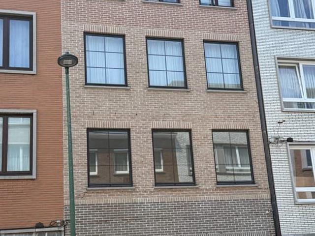 Appartement 2 ch. Molenbeek, 2 façades lumineuses