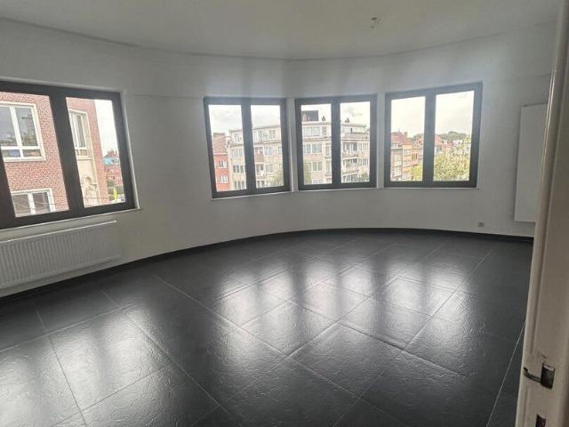 Appartement 2 CH A+ Bruxelles 1020, 3 façades