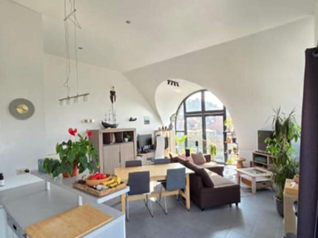 Appartement 2 ch. à Jambes, beaux volumes et lumineux