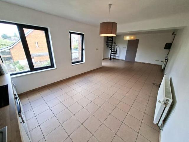 Appartement 2 ch duplex avec parking sécurisé