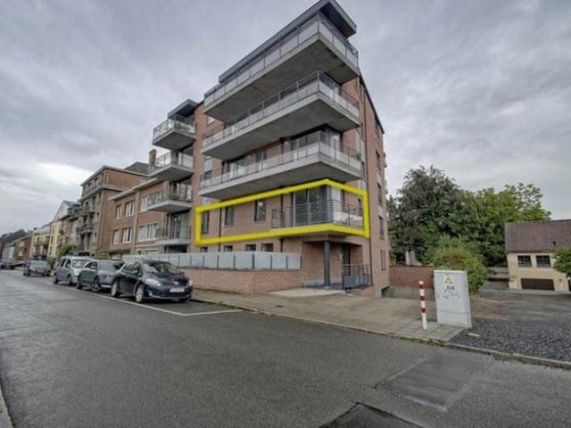 Appartement 2 ch et terrasse + parking à coté de l'Enjambée