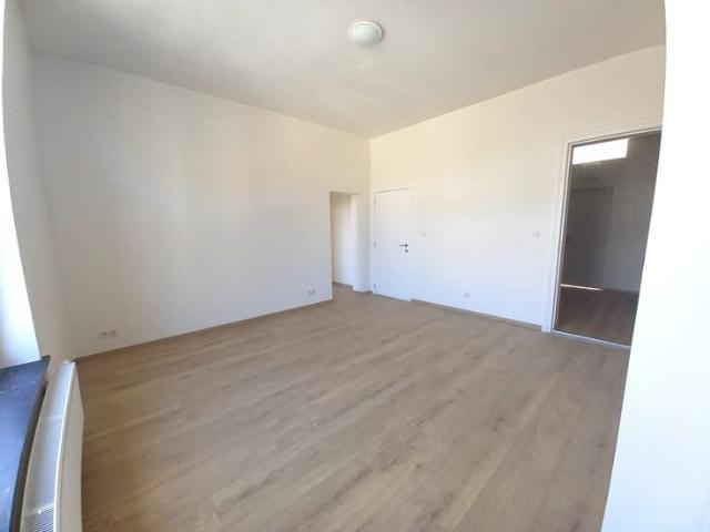 Appartement 2 ch. lumineux, PEB B, Charleroi