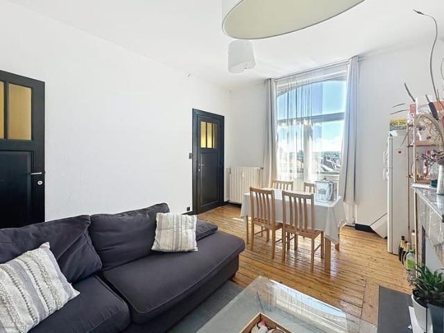 Appartement 2 ch. Wazon, Liège Lumineux et spacieux