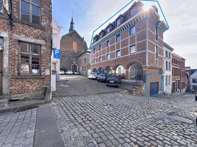 Appartement, 2 ch, 92m2 et garage privé
