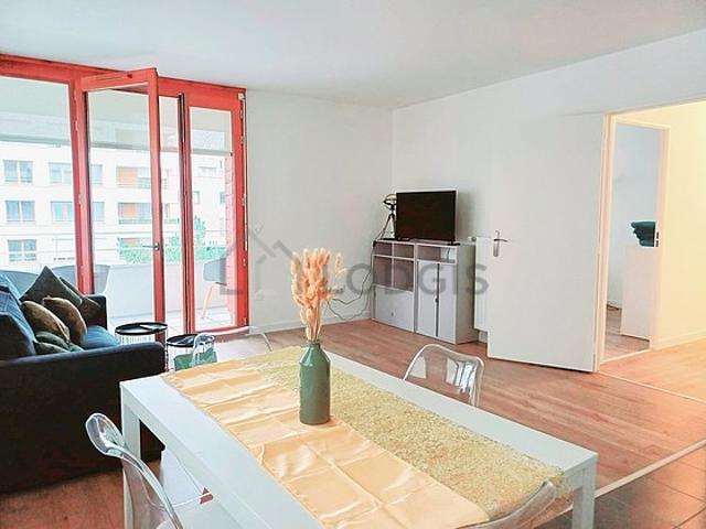 Appartement 2 chambres meublé avec accès handicapé, garage et terrasse Saint Denis 93210