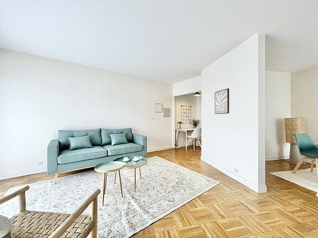 Appartement 2 chambres meublé avec ascenseur, cave et local à vélos Gobelins Paris 13°