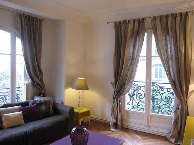 Appartement 2 chambres meublé avec ascenseur, cave et local à vélos Montmartre Paris 18°