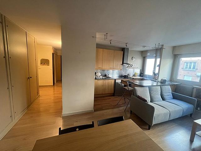 Appartement 2 chambres meublé avec ascenseur, concierge et cave Gobelins Paris 13°