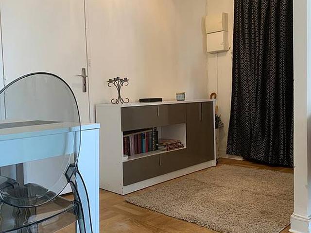 Appartement 2 chambres meublé avec ascenseur, concierge et place de parking en option Nation Paris 11°