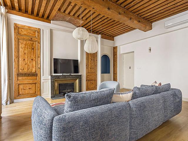 Appartement 2 chambres meublé avec cheminée Lyon 69001