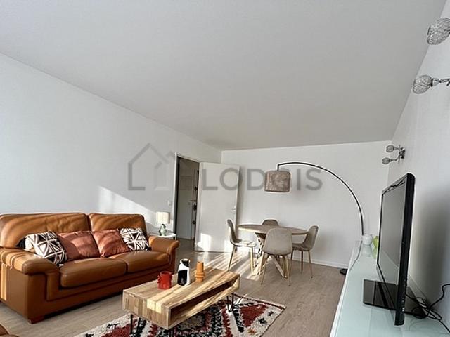 Appartement 2 chambres meublé avec terrasse, ascenseur et cave Clichy 92110