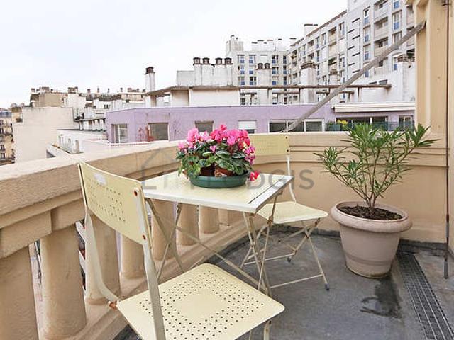 Appartement 2 chambres meublé avec terrasse, ascenseur et cheminée La Motte Picquet Paris 15°