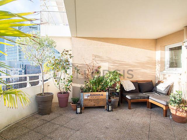 Appartement 2 chambres meublé avec terrasse, ascenseur et concierge Courbevoie 92400