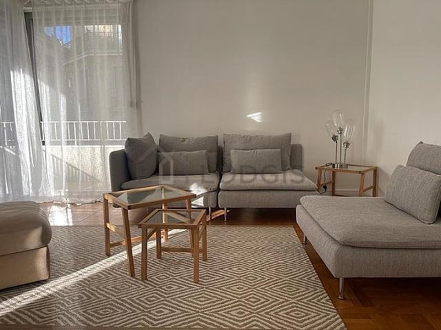 Appartement 2 chambres meublé avec terrasse, ascenseur et concierge Paris 16°