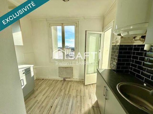 Appartement 2 chambres, Nimes Languedoc 30900 DS98335447