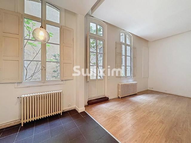 Appartement 2 chambres avec cours intérieures