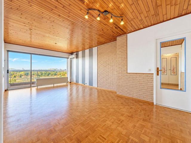 Appartement 2 chambres avec balcon, vue dégagée et garage in