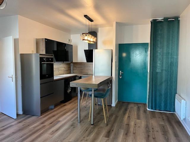 APPARTEMENT 2 CHAMBRES AVEC GRANDE TERRASSE